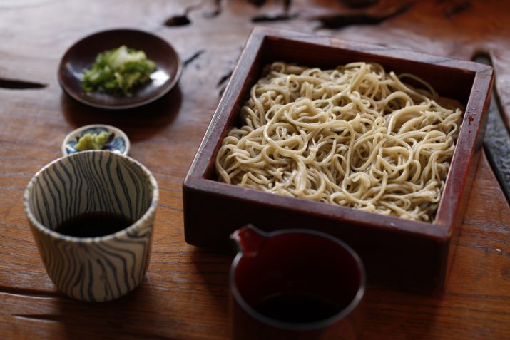 【竹やぶ箱根店】不思議なアート空間で食べる絶品蕎麦